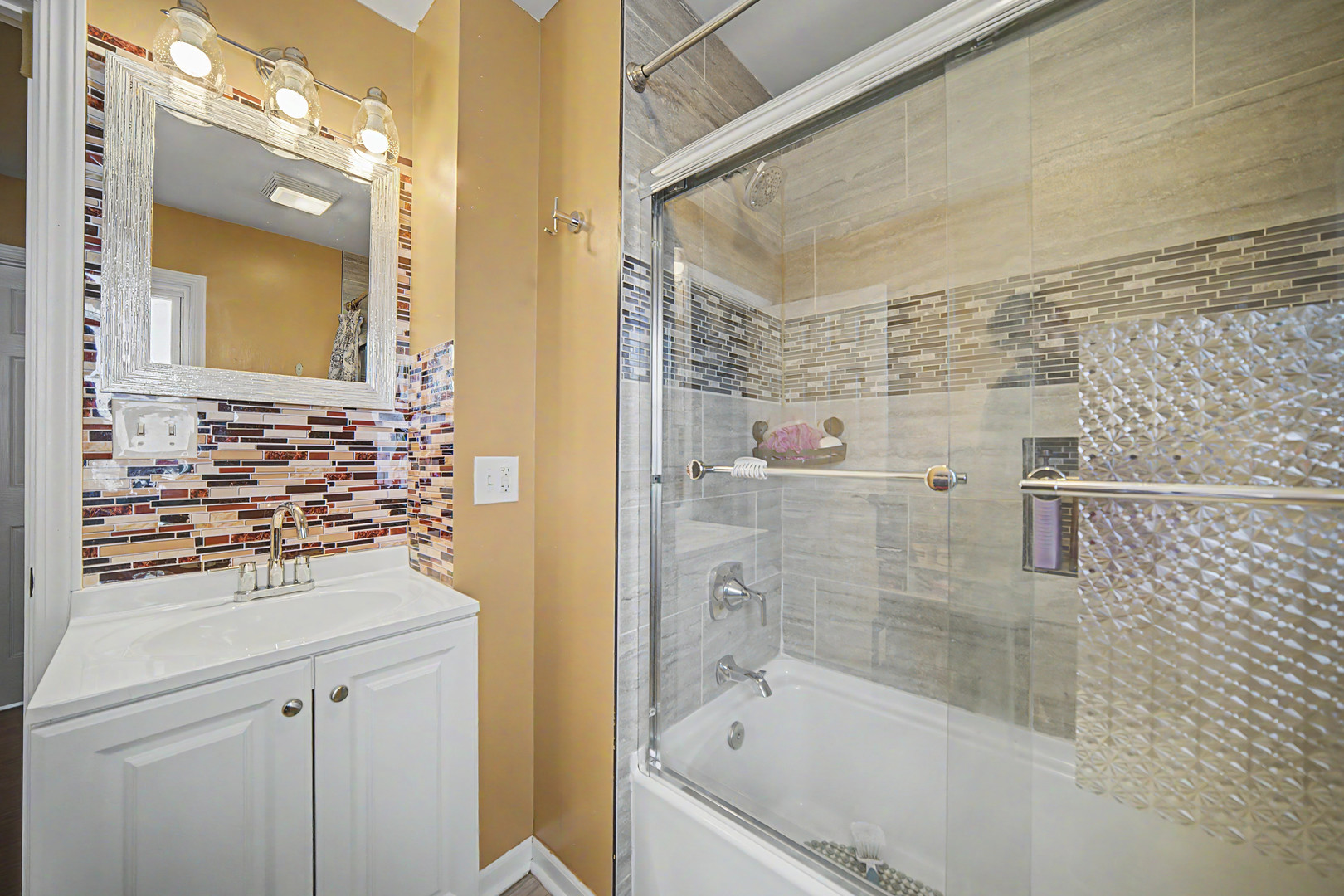 8043 Salisbury Avenue Property Photo 15