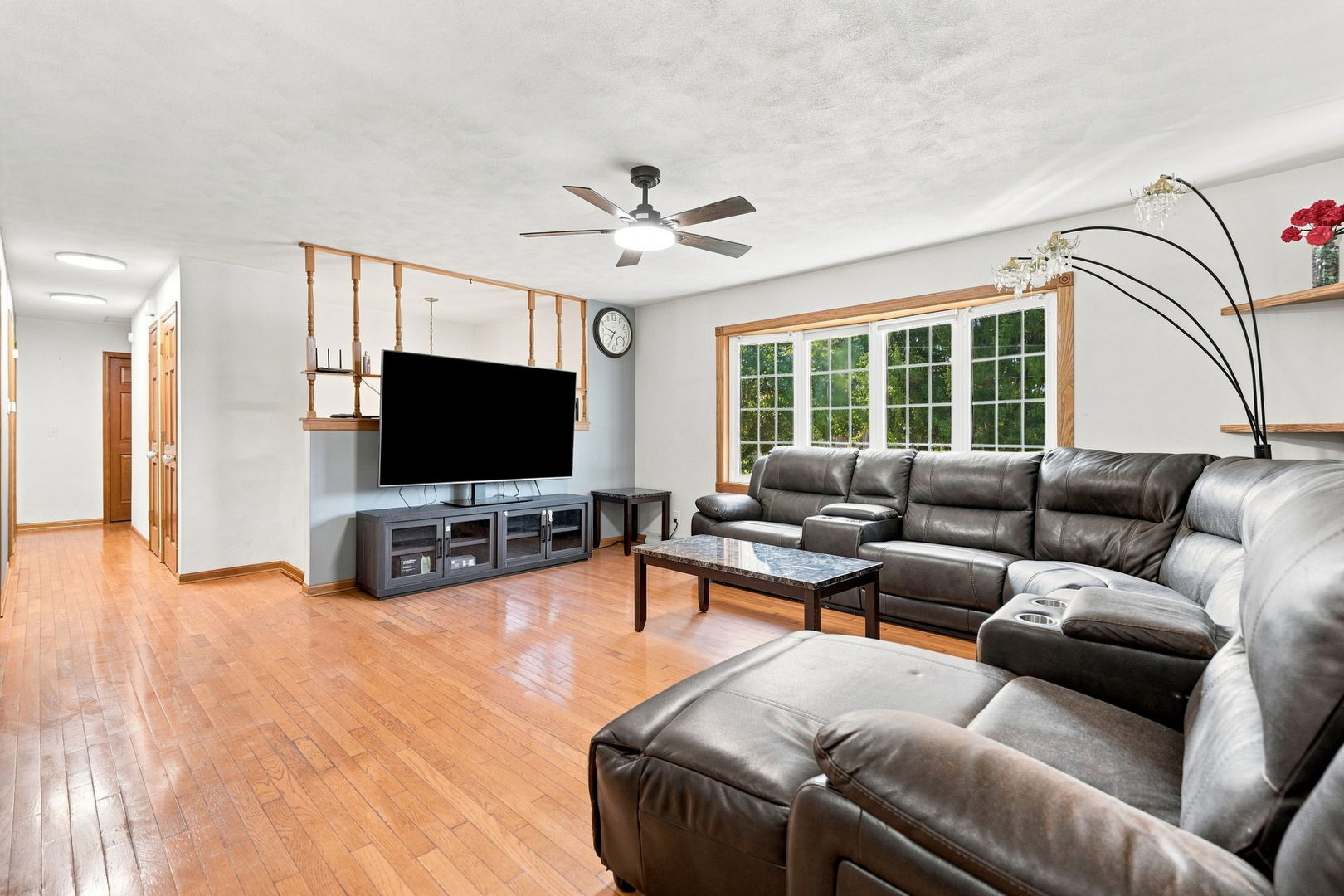 105 Spruce Drive Property Photo 4