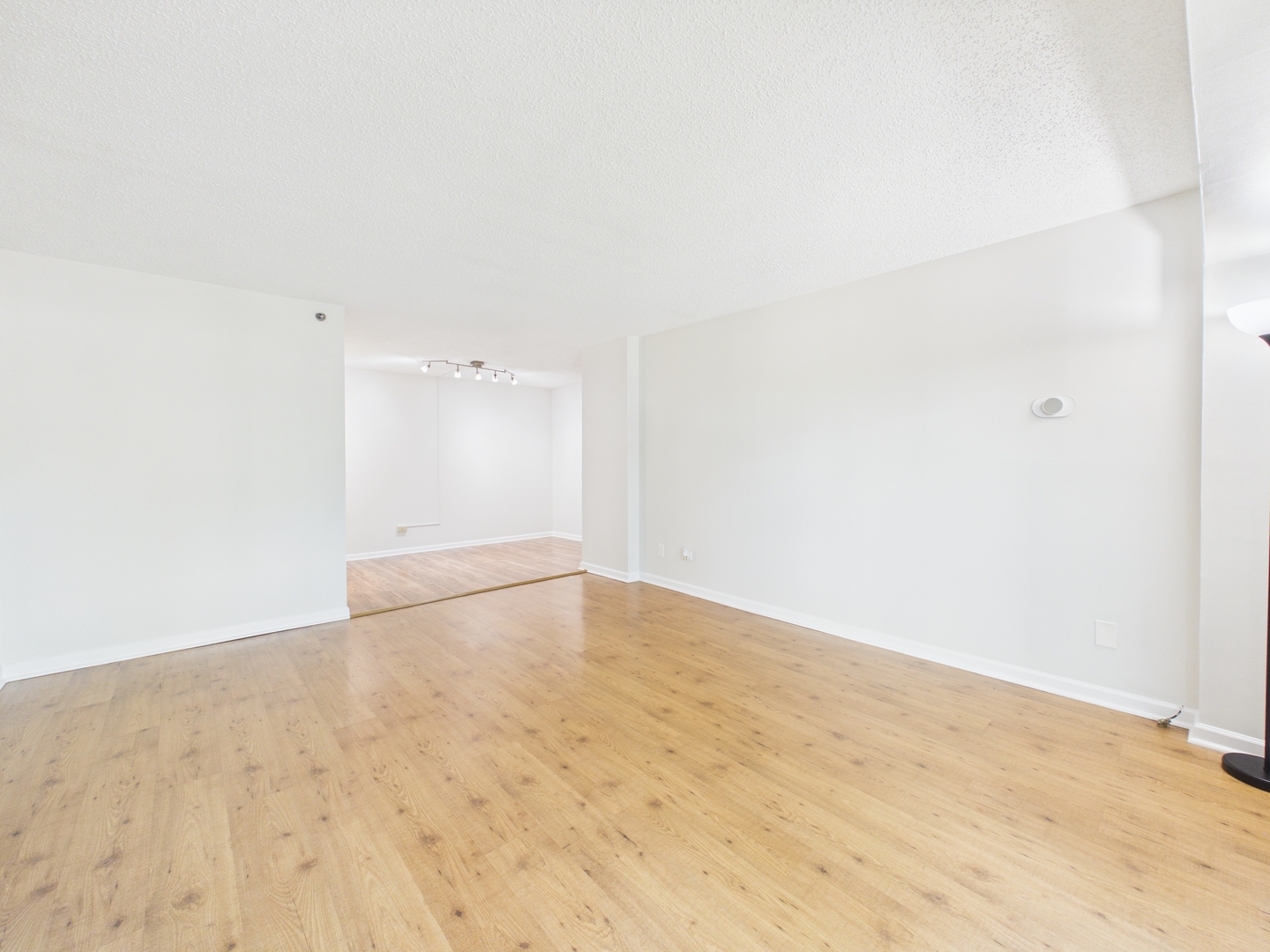 9514 W Lawrence Avenue 2406 Property Photo 5