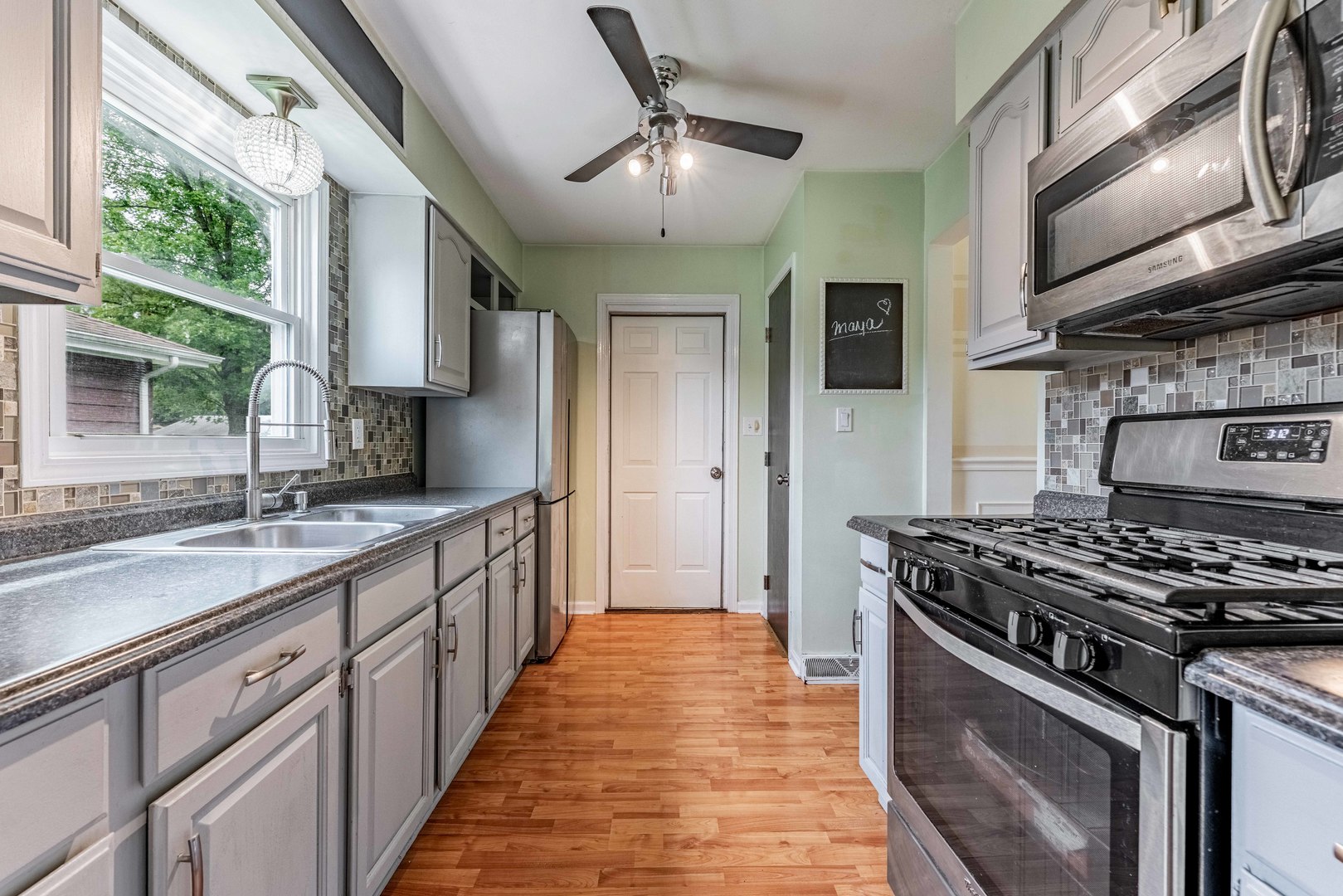 1721 Daisy Street Property Photo 8