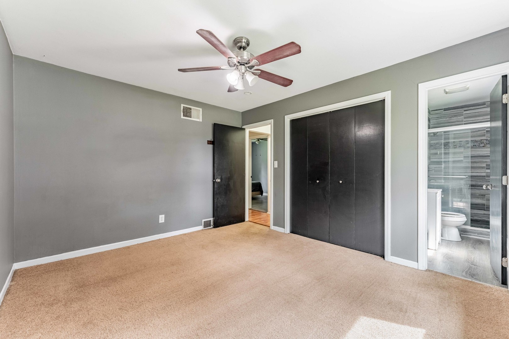 1721 Daisy Street Property Photo 13