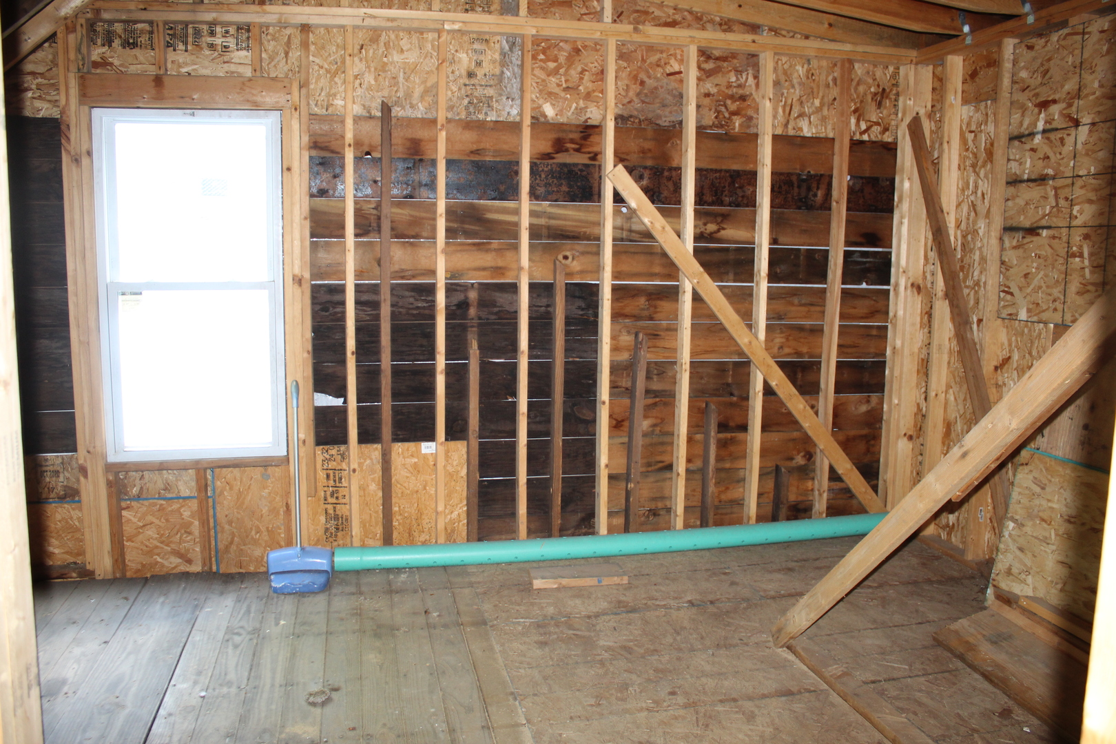 15251 Kilbourne Avenue Property Photo 13