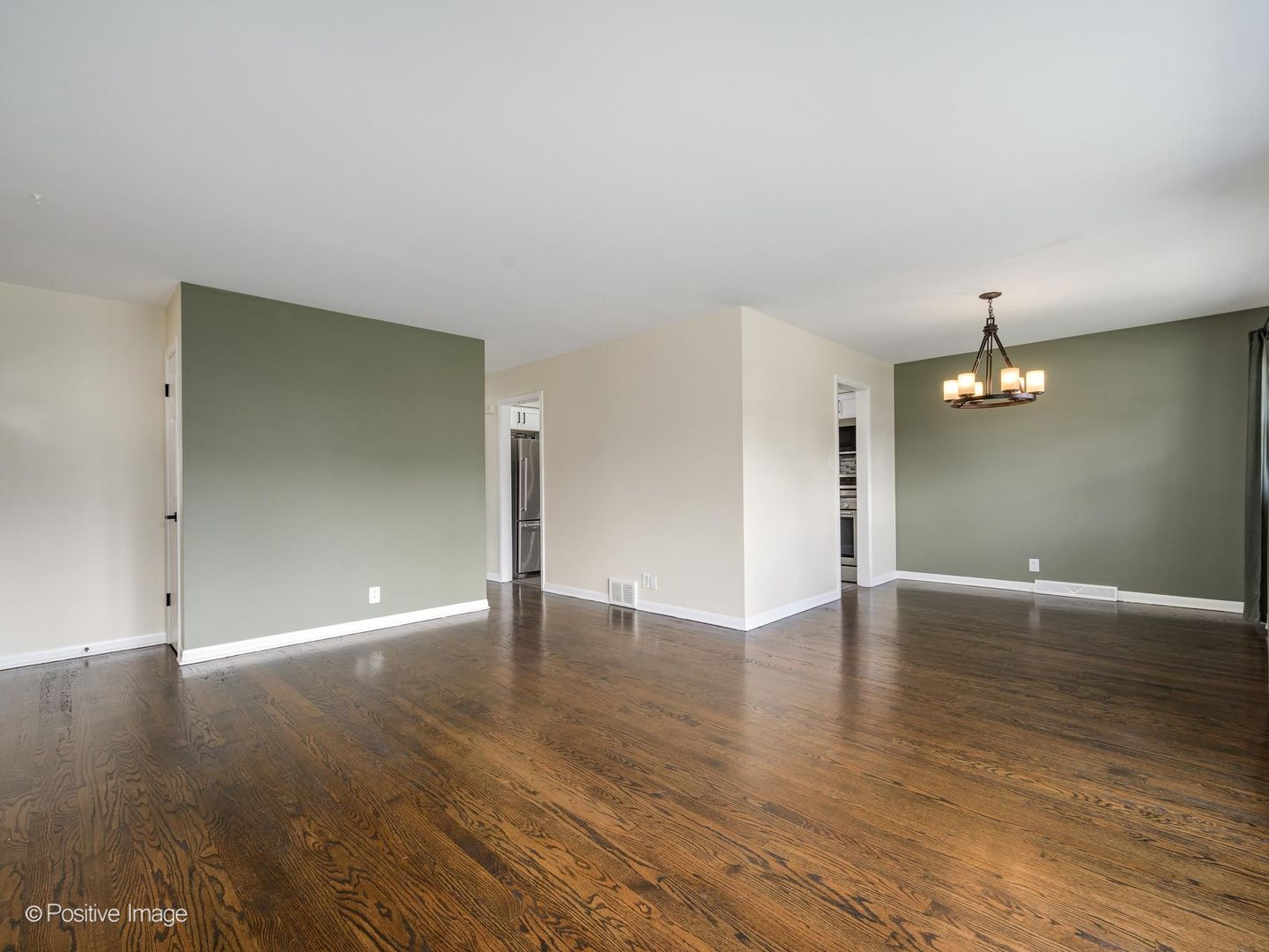 8211 Mango Avenue Property Photo 4