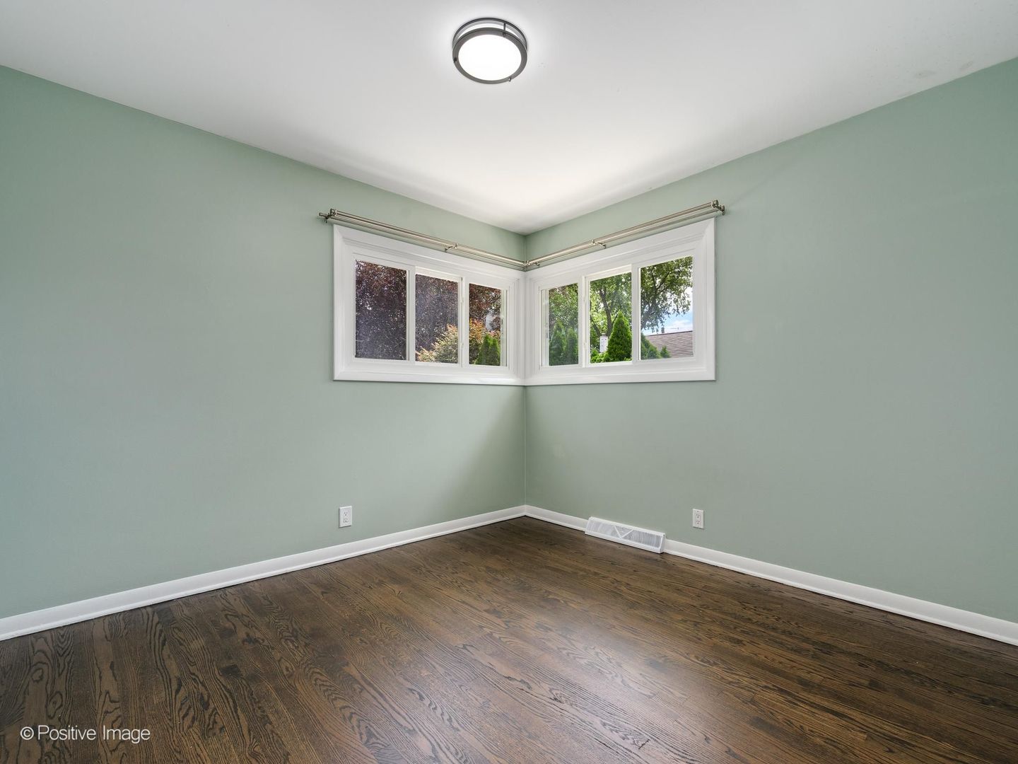 8211 Mango Avenue Property Photo 11