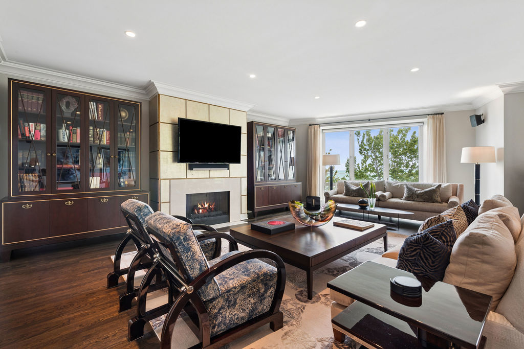 840 N Lake Shore Drive 401-402 Property Photo 3