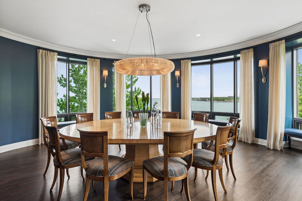 840 N Lake Shore Drive 401-402 Property Photo 8
