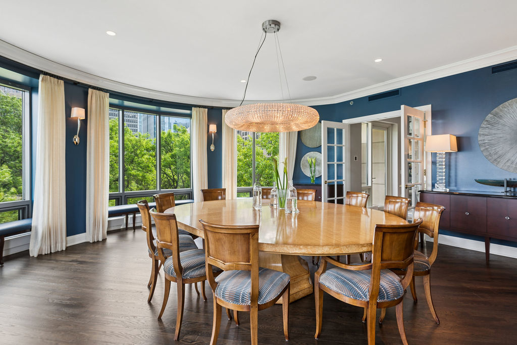 840 N Lake Shore Drive 401-402 Property Photo 9