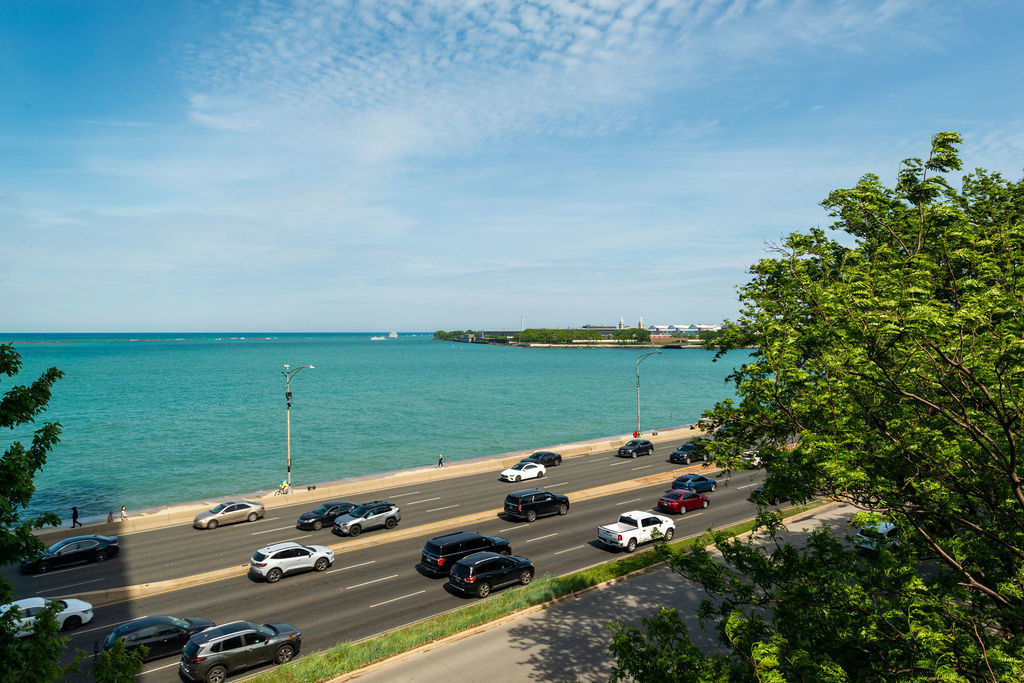 840 N Lake Shore Drive 401-402 Property Photo 30
