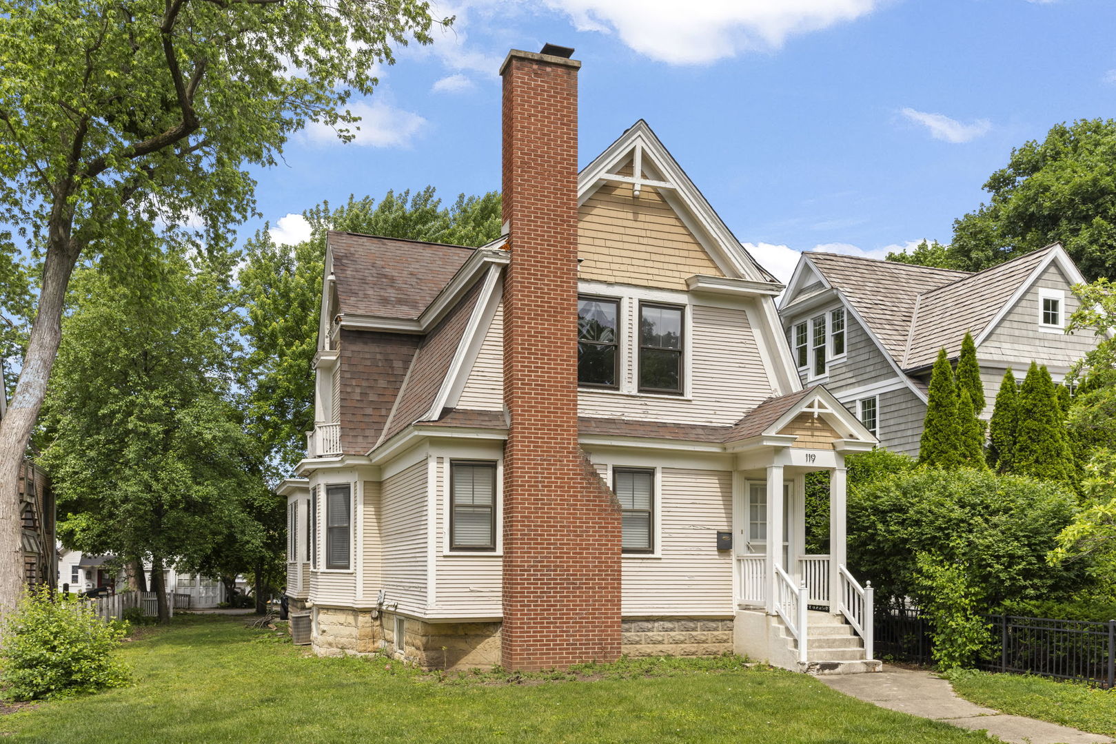 119 S Ellsworth Street Property Photo 1