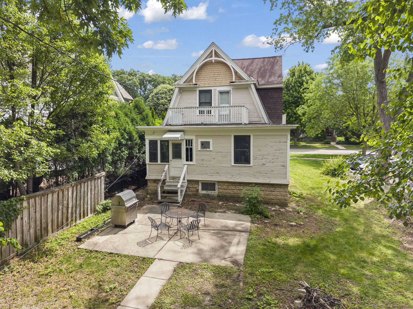 119 S Ellsworth Street Property Photo 6