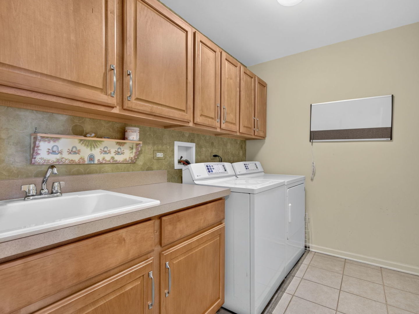 199 Dorset Avenue Property Photo 37
