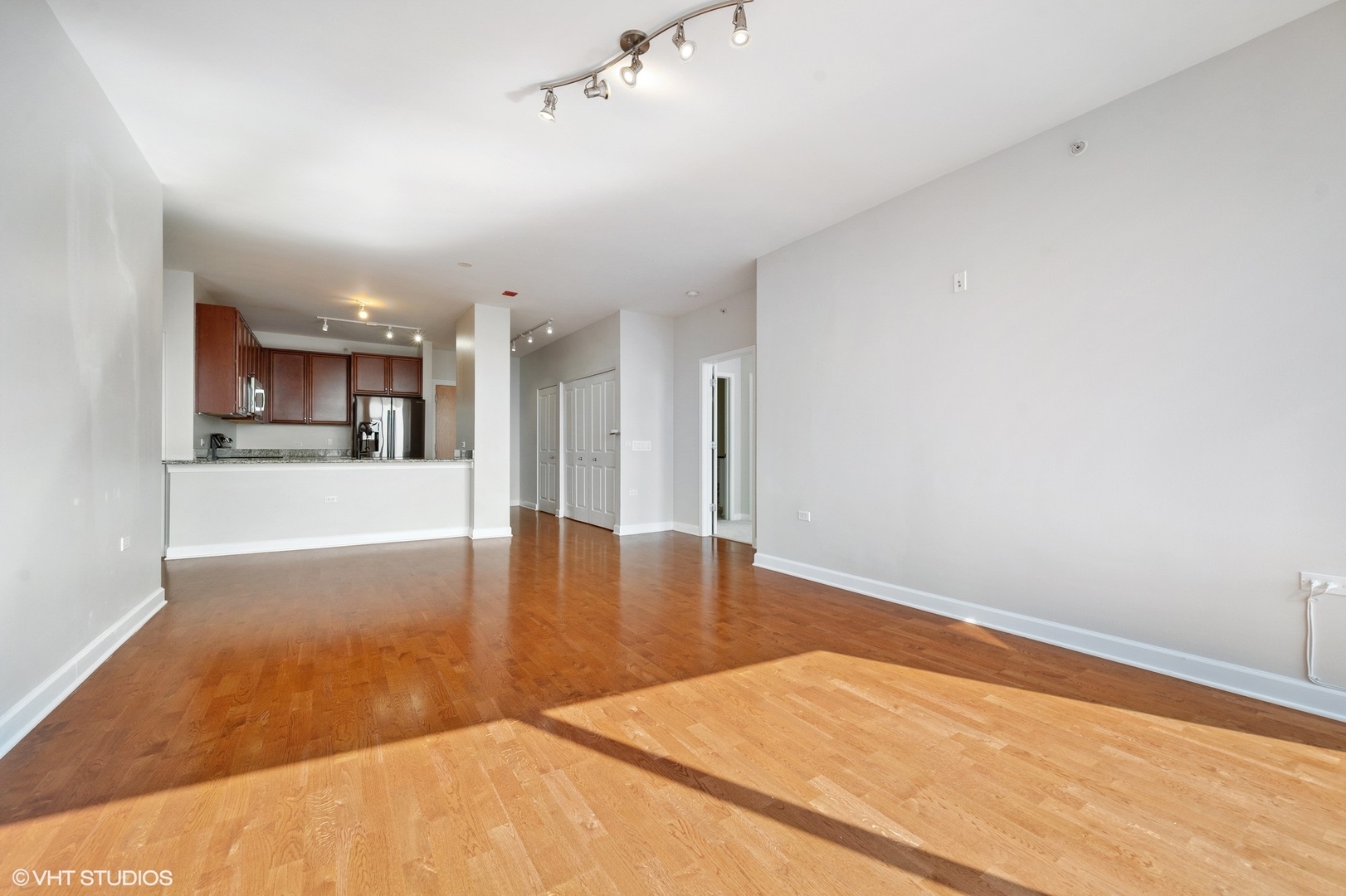 100 E 14th Street 3109 Property Photo 4