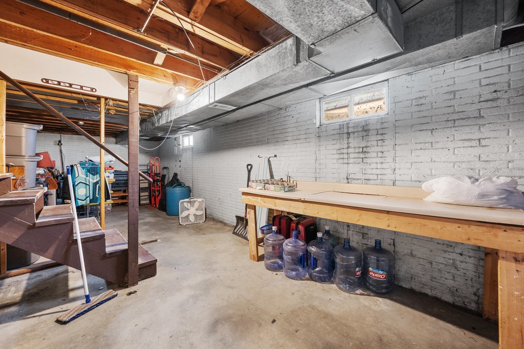 3020 N Michigan Avenue Property Photo 10