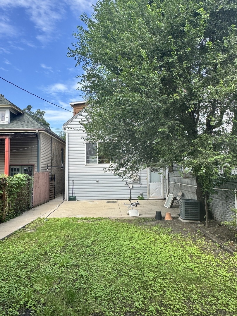 3039 S Millard Avenue Property Photo 5