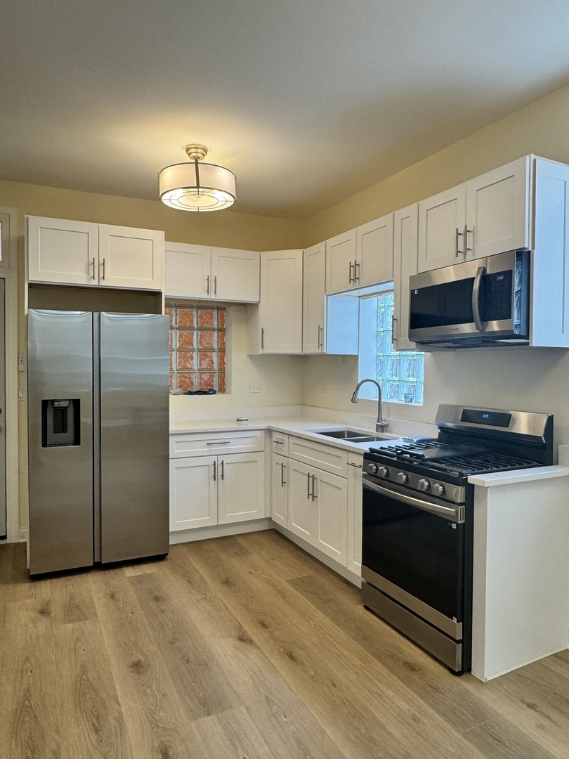 3039 S Millard Avenue Property Photo 6