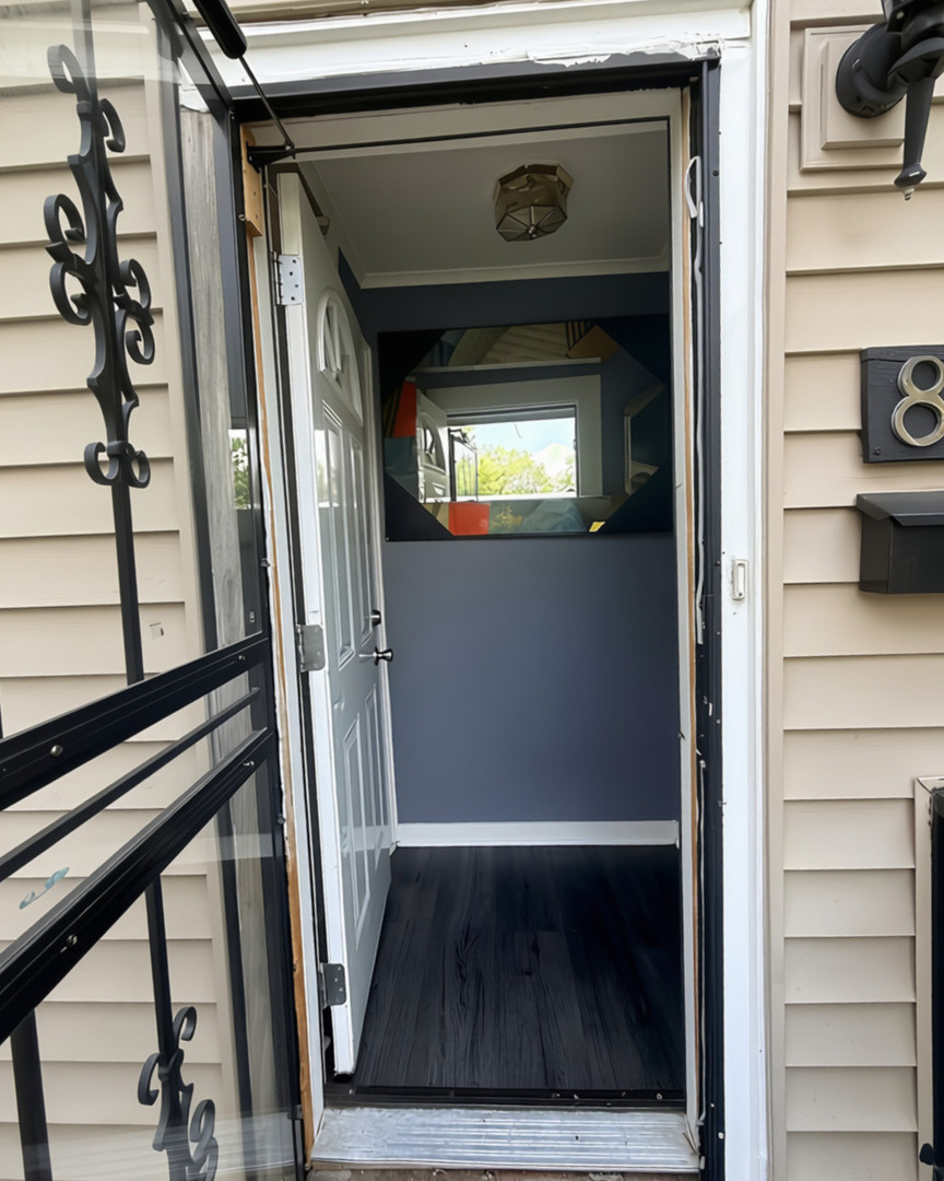 8041 S Woodlawn Avenue Property Photo 2