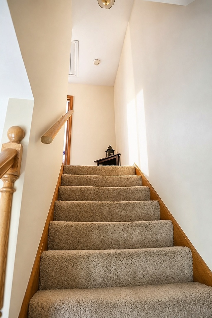 705 E Edgelawn Drive Property Photo 14
