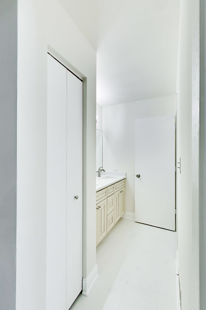 509 East Avenue Property Photo 18