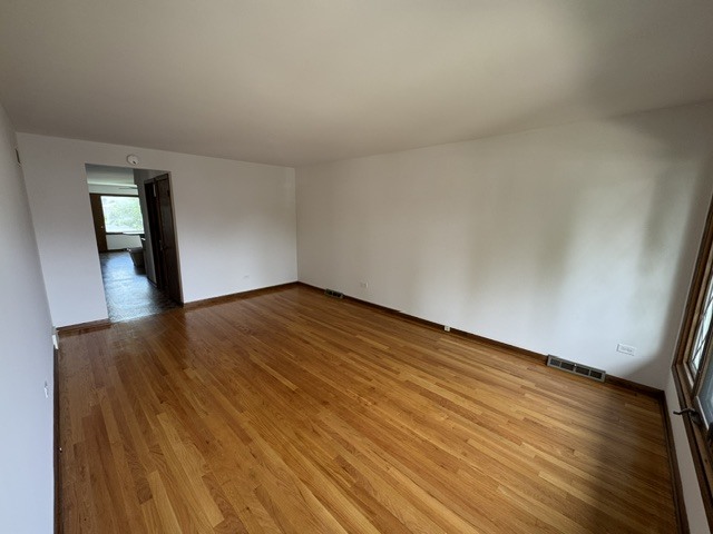 7111 40th Place Property Photo 5