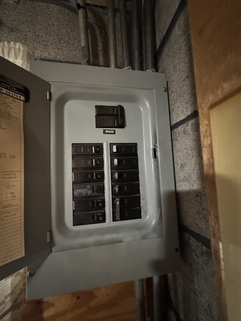 7111 40th Place Property Photo 24