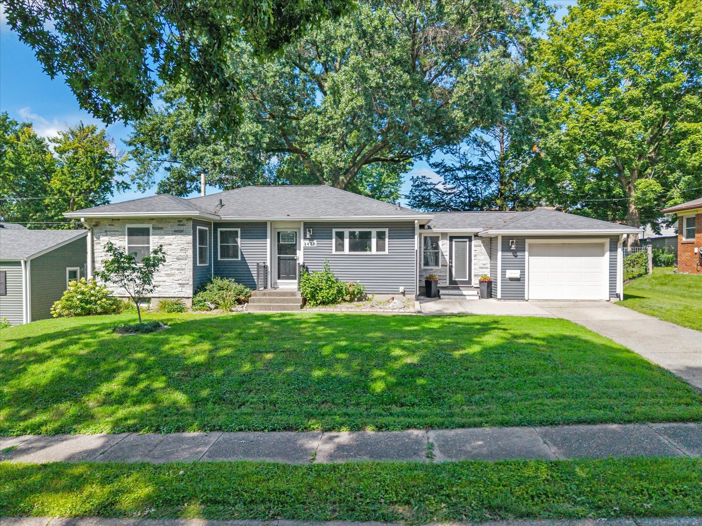 2420 Madison Street Property Photo 1