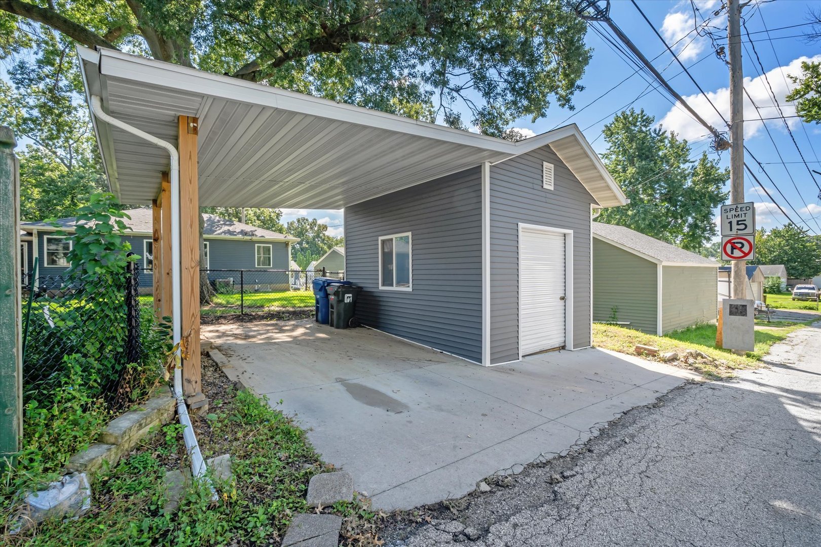 2420 Madison Street Property Photo 19