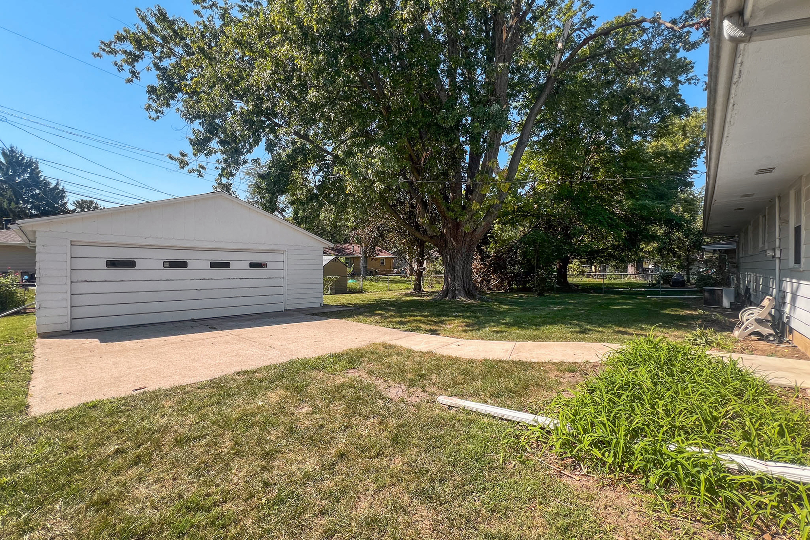 807 Sheridan Road Property Photo 26