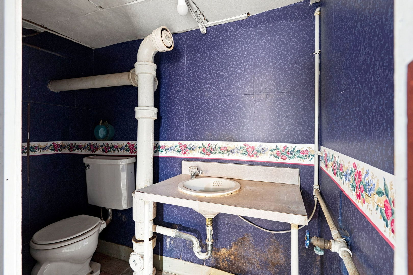 106 S State Street Property Photo 19