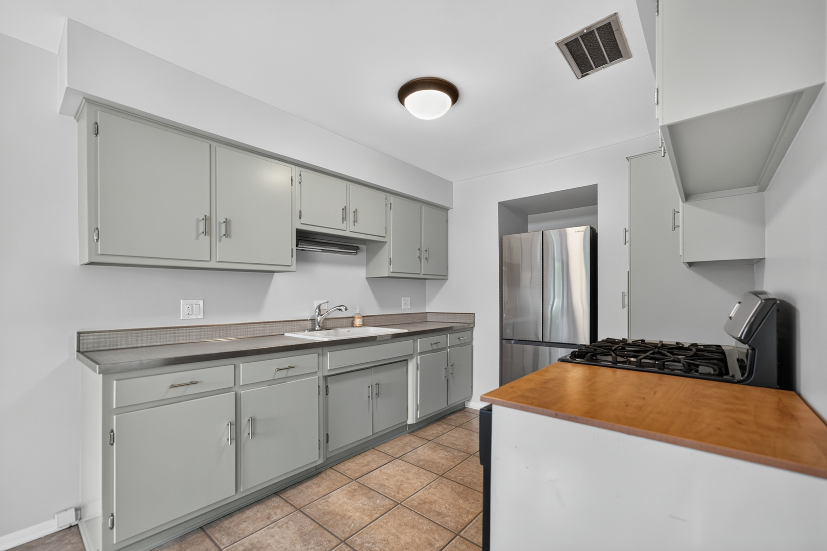 392 Windsor Avenue Property Photo 12