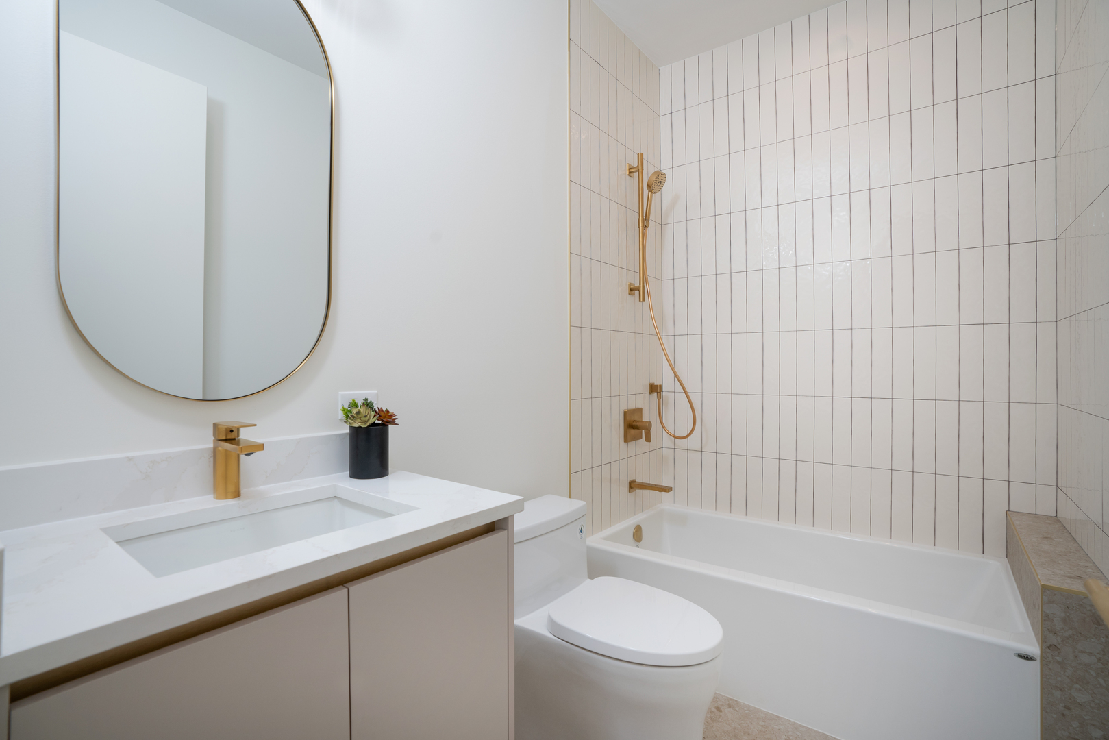 2254 W Chicago Avenue 2n Property Photo 24