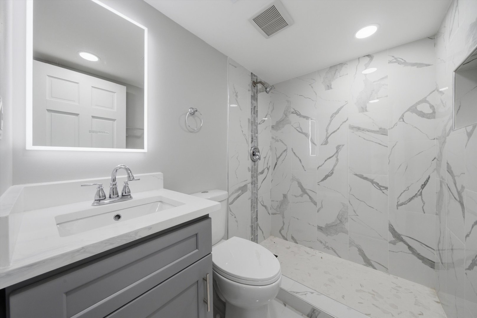 433 W 100th Street Property Photo 18