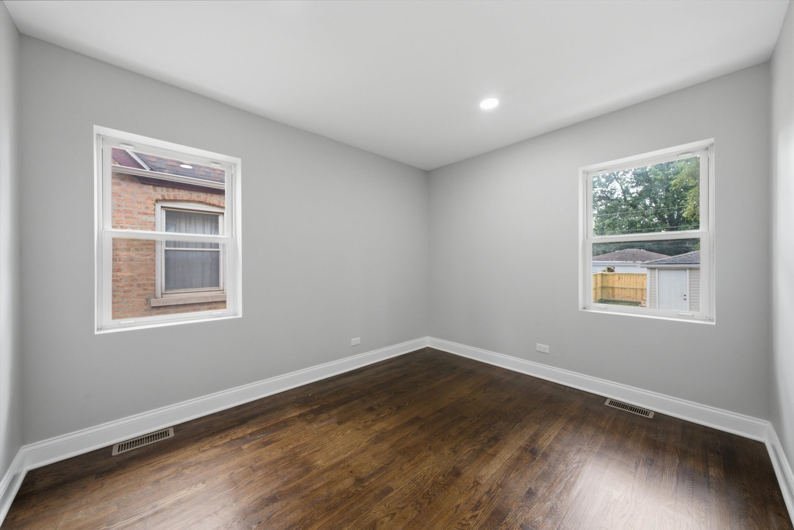 433 W 100th Street Property Photo 19