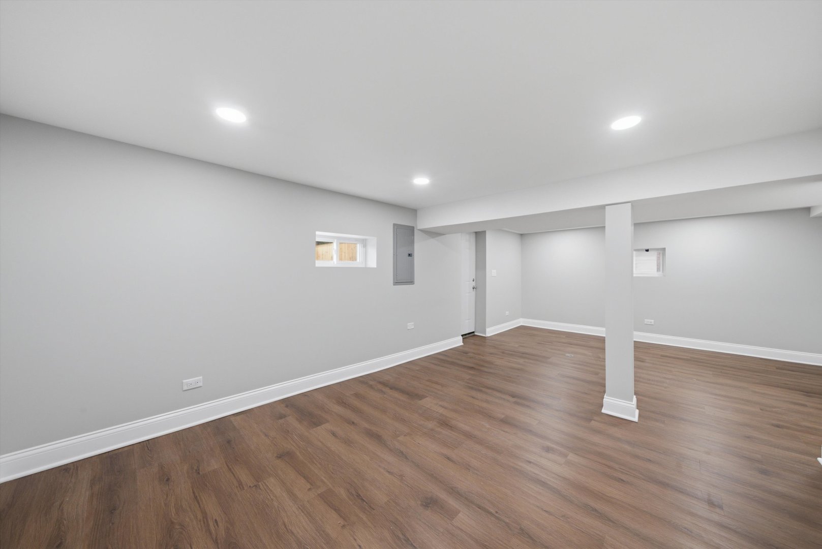 433 W 100th Street Property Photo 25