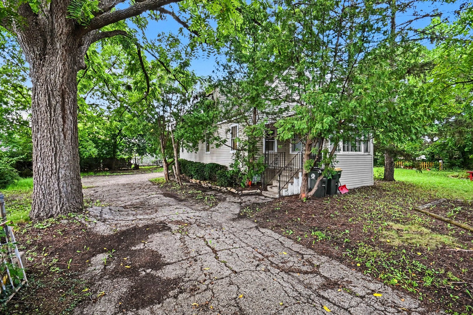 1428 N Cedar Lake Road Property Photo 1