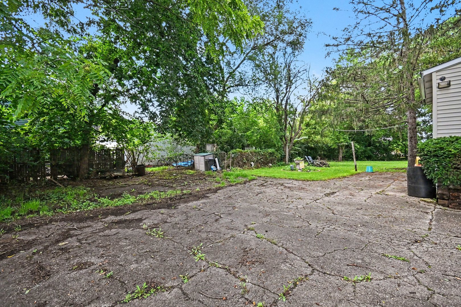 1428 N Cedar Lake Road Property Photo 2