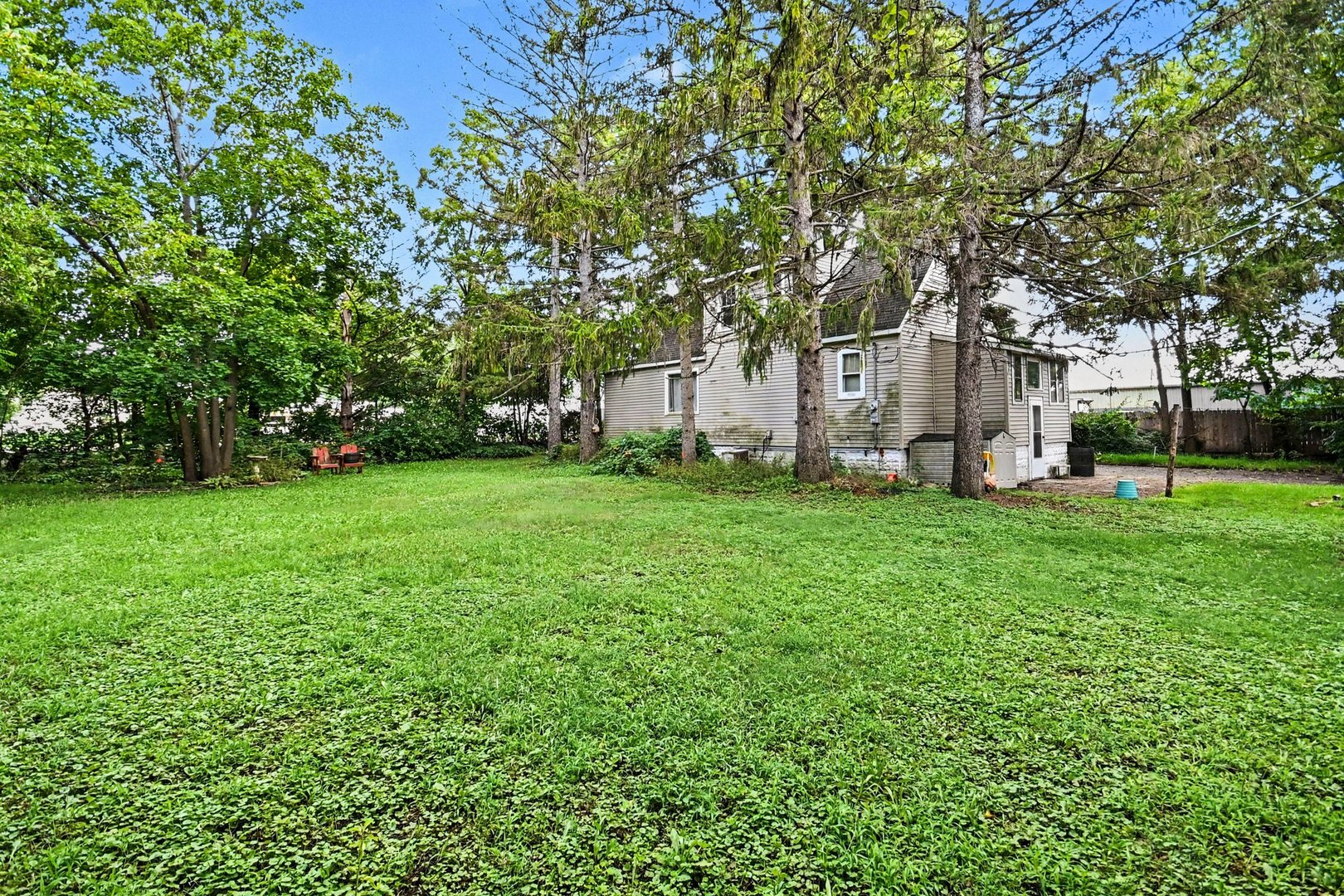 1428 N Cedar Lake Road Property Photo 3