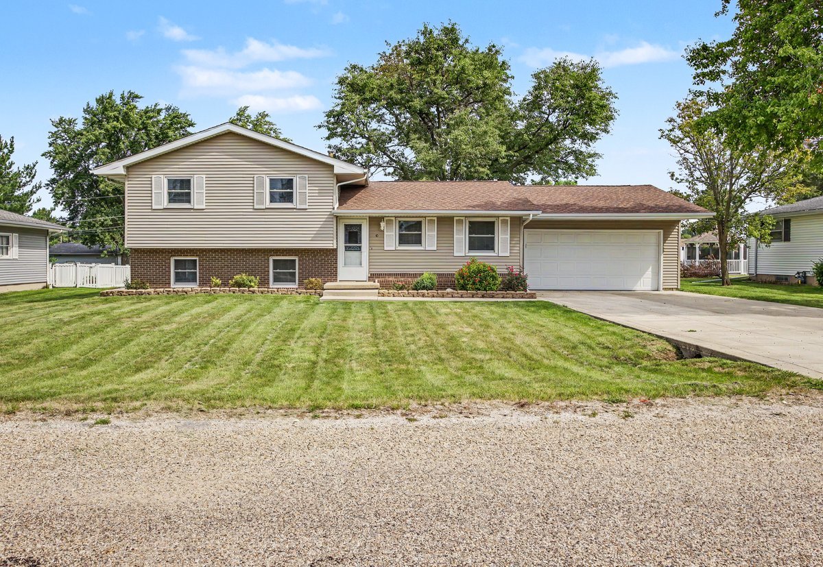 10 Imperial Drive Property Photo 1