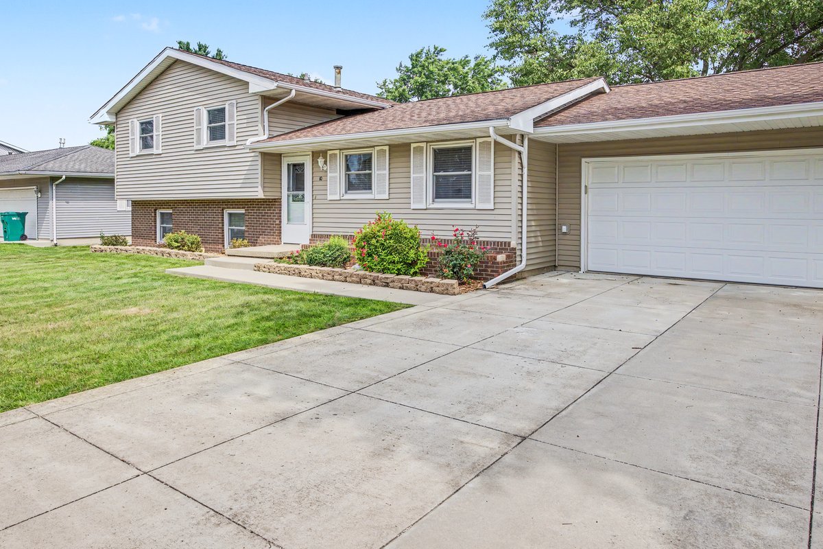 10 Imperial Drive Property Photo 4