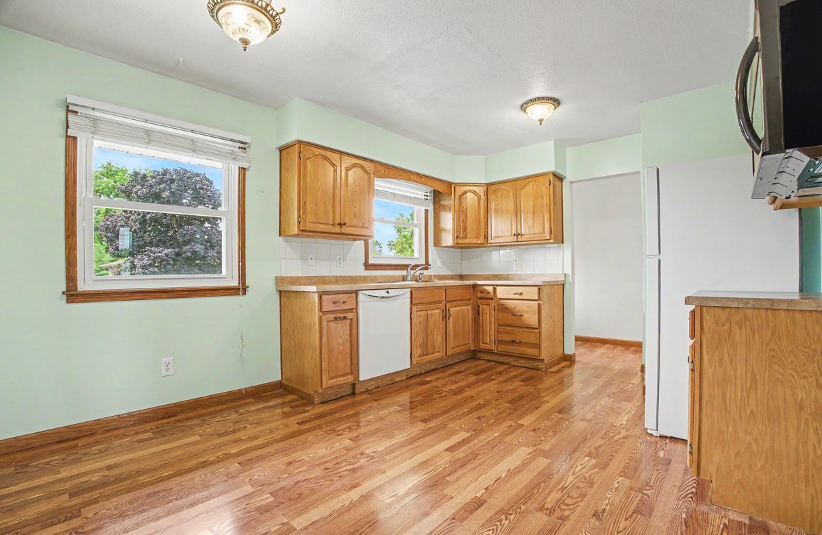 10 Imperial Drive Property Photo 8