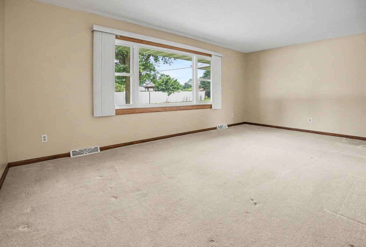 10 Imperial Drive Property Photo 11