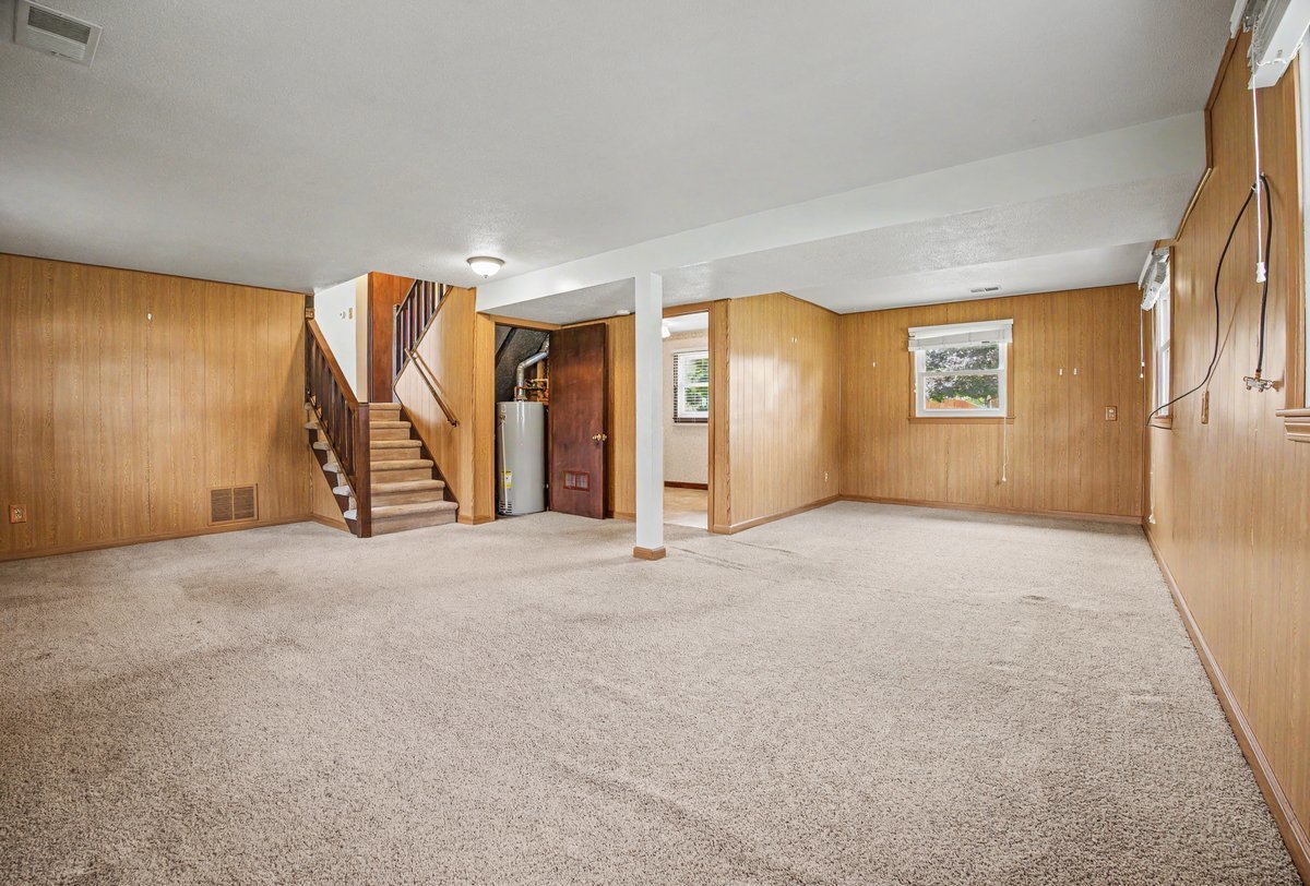 10 Imperial Drive Property Photo 16