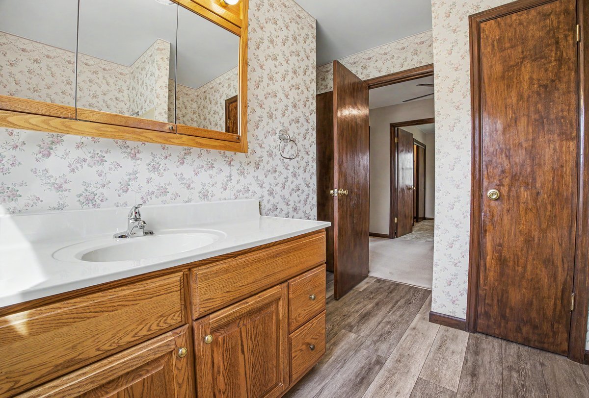 10 Imperial Drive Property Photo 25