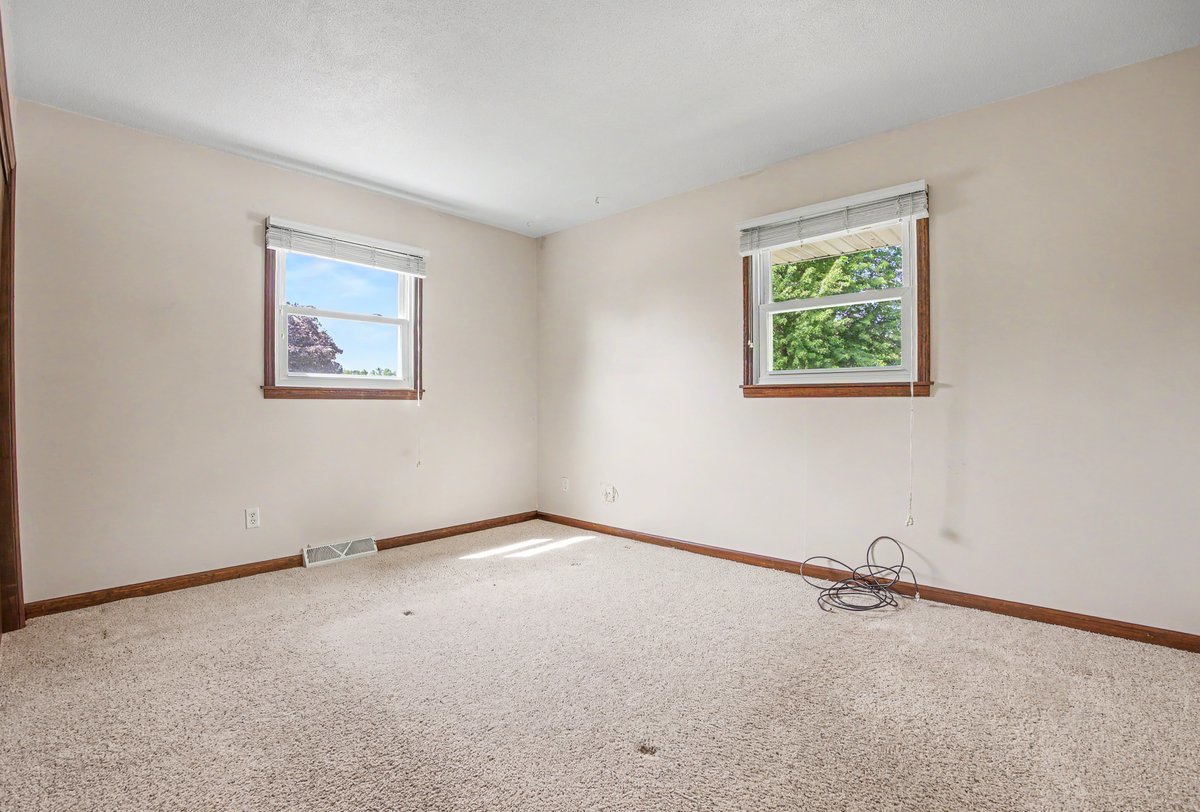 10 Imperial Drive Property Photo 26
