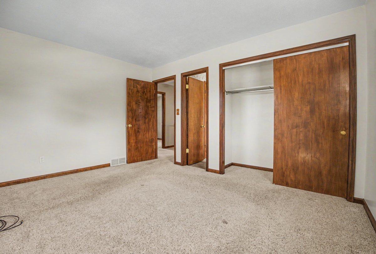10 Imperial Drive Property Photo 28