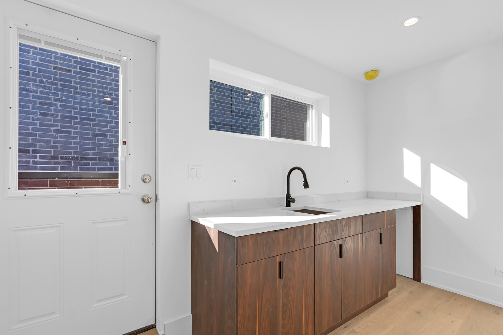 505 W Elm Avenue 7 Property Photo 32