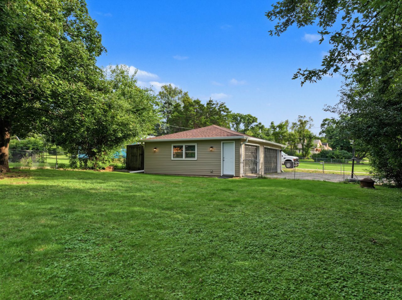 5601 Lee Avenue Property Photo 3