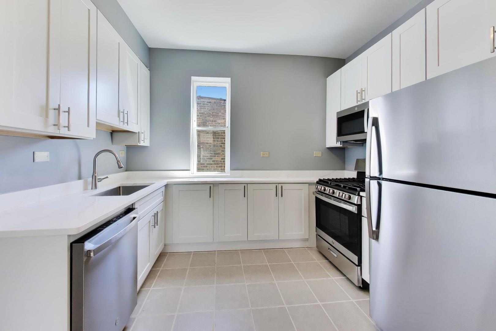 736 N Spaulding Avenue Property Photo 2