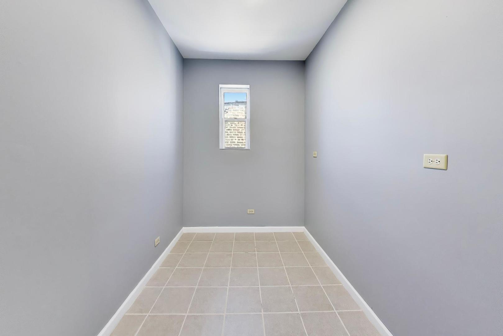 736 N Spaulding Avenue Property Photo 9