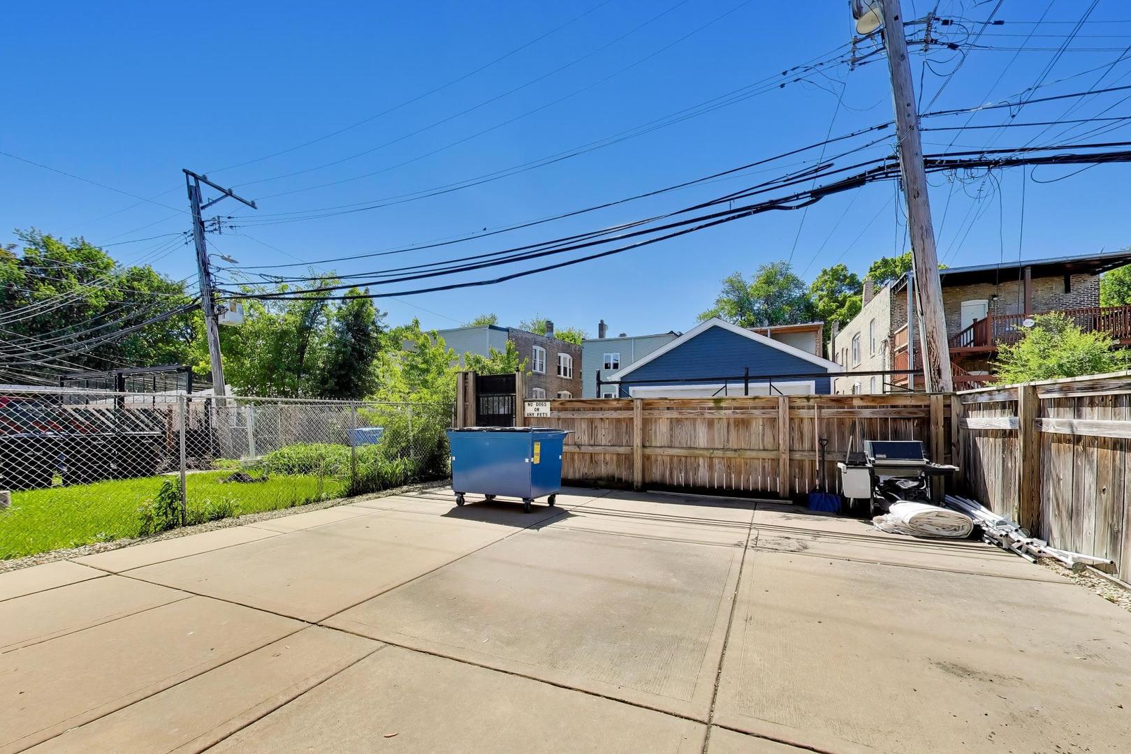 736 N Spaulding Avenue Property Photo 39