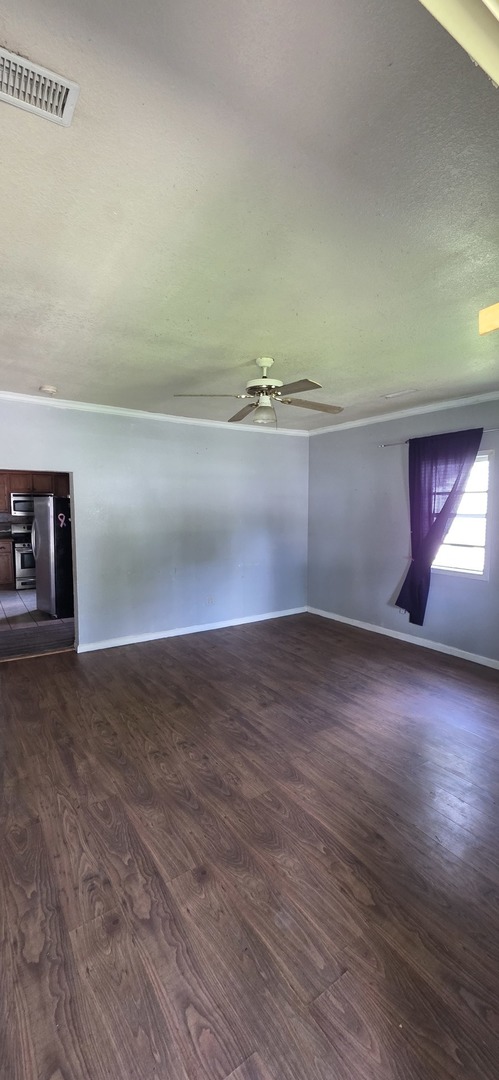 700 N Carico Street Property Photo 6